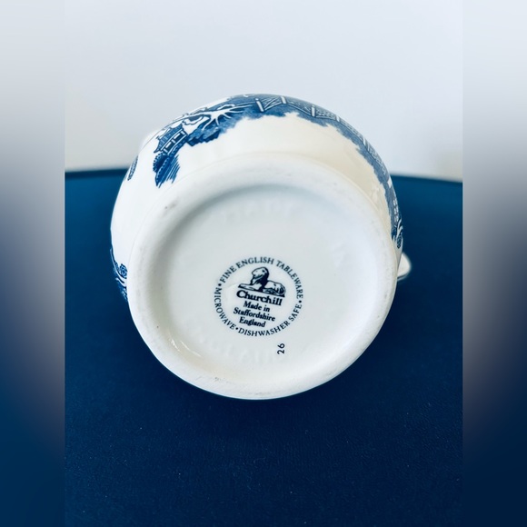 Vintage Churchill Willow Georgian Ceramic Creamer - Picture 6 of 6